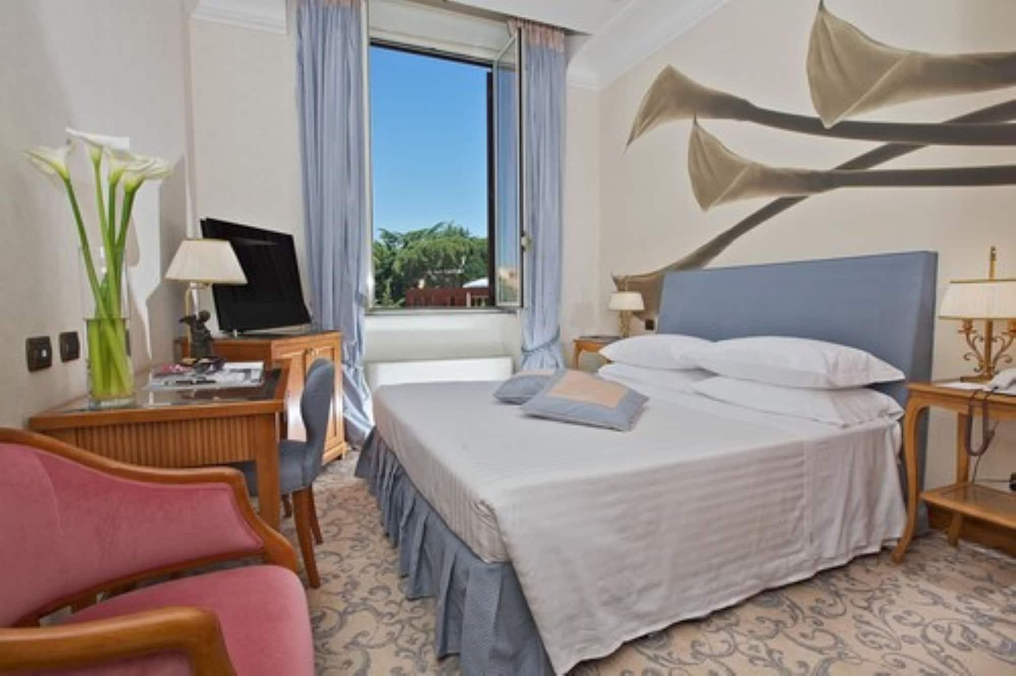 Aldrovandi Borghese Hotel